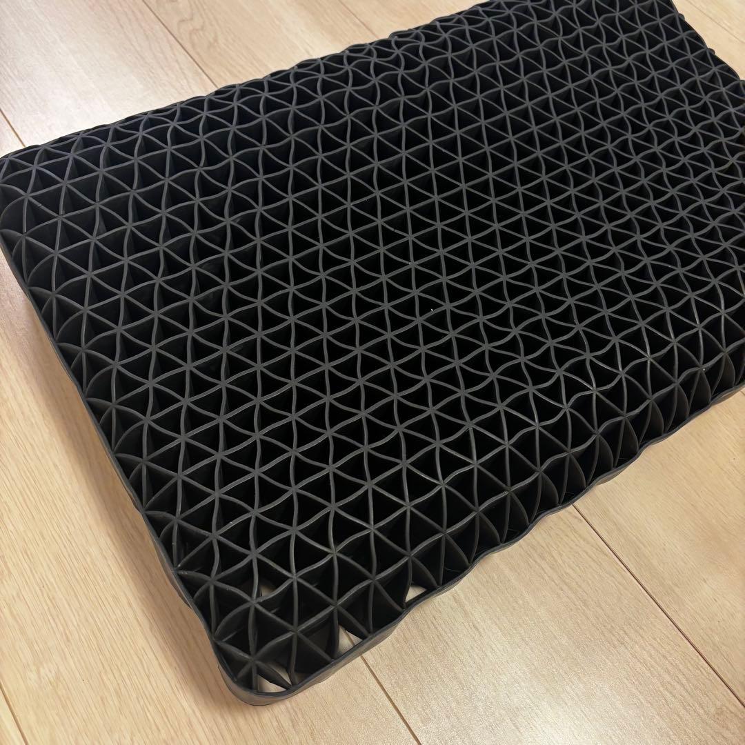 【美品】ヒツジのいらない枕 至極+枕カバー2枚付き