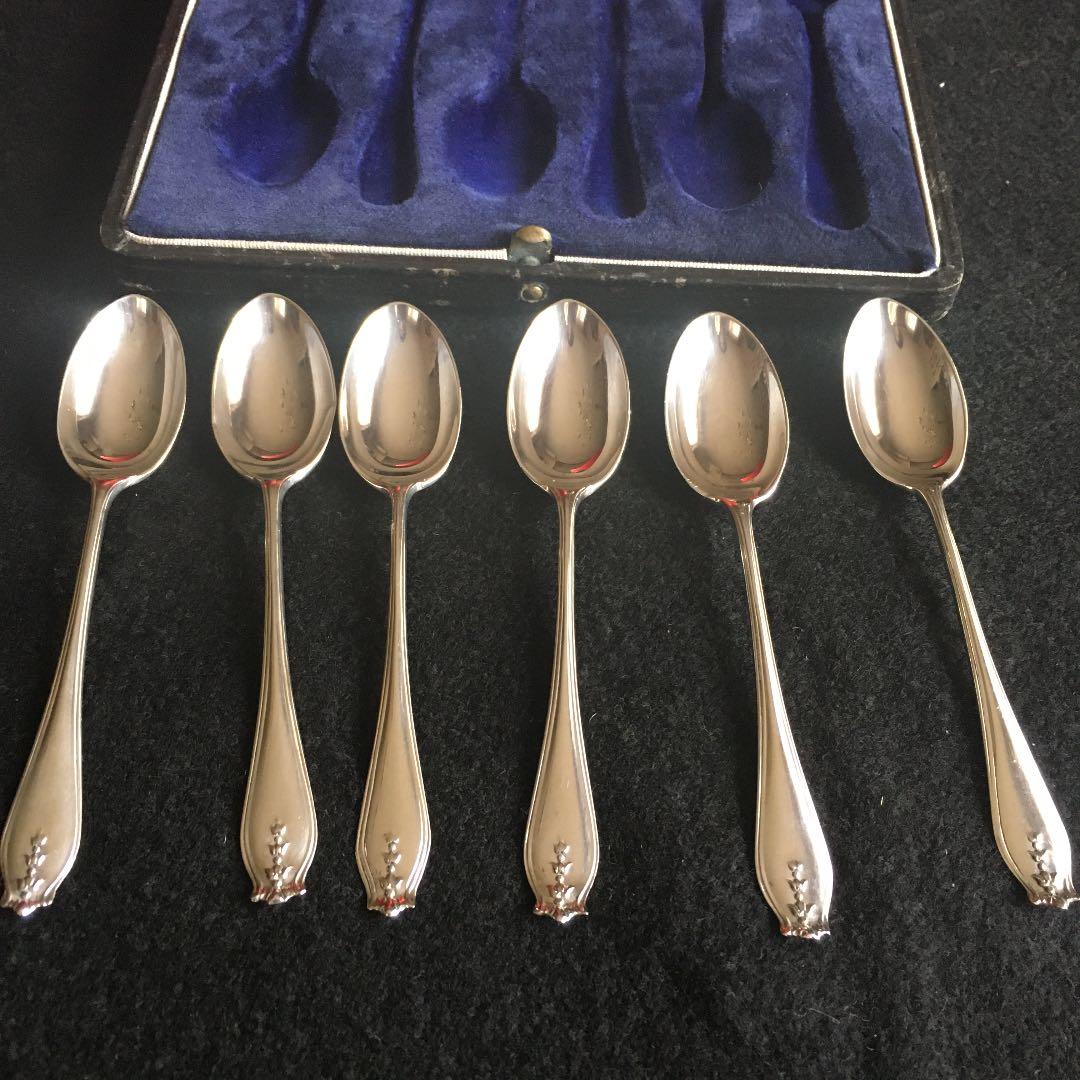 お値下げ　英国製純銀スプーン箱入り　アンティーク　スターリングシルバー