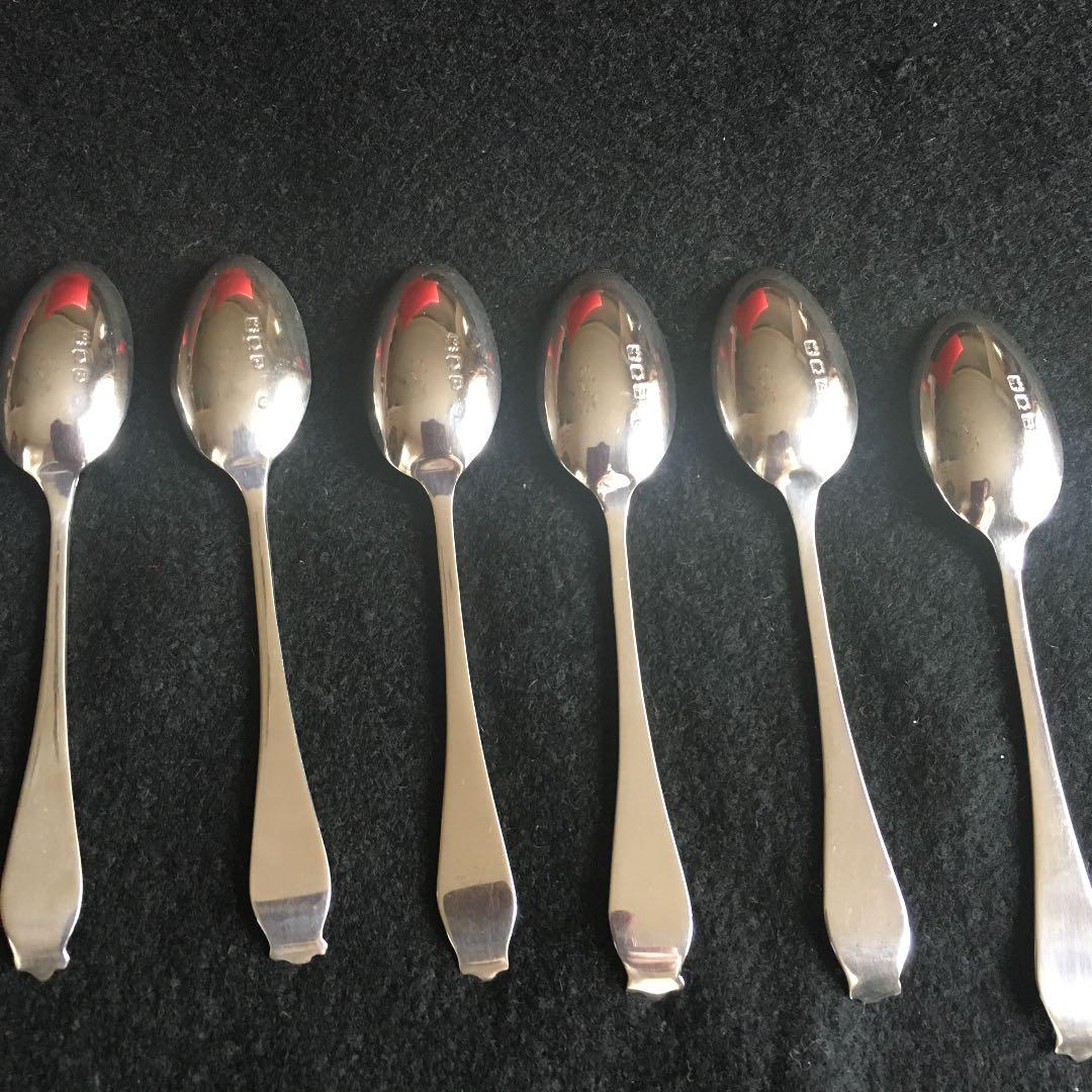 お値下げ　英国製純銀スプーン箱入り　アンティーク　スターリングシルバー