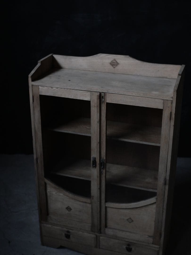 本箱　食器棚　棚　収納棚　食器　器　古家具　古道具　アンティーク　昭和レトロ