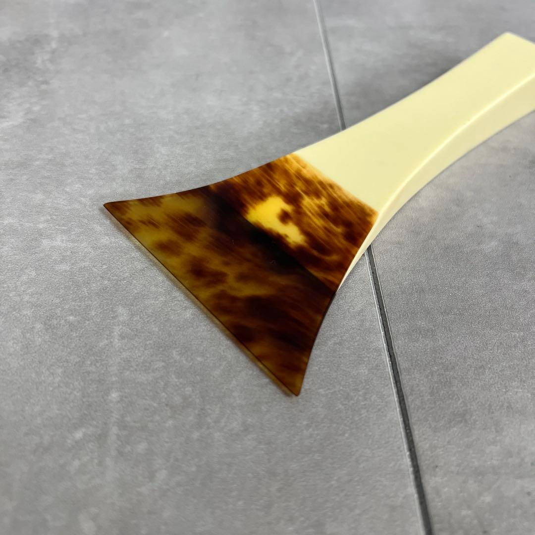 状態良好　先端欠けなし　三味線　撥　バチ　天然素材　開き約8.5cm　地唄　津軽