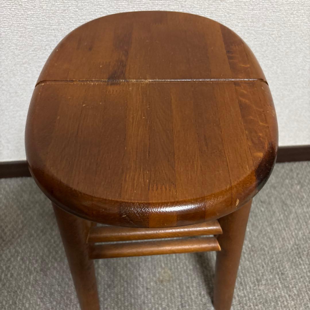ブラウン木製楕円形スツール