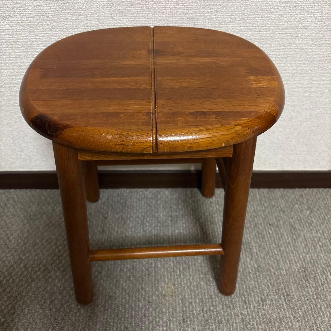 ブラウン木製楕円形スツール