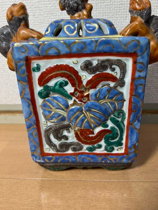 271 九谷焼　金彩赤絵　獅子四角香炉　古美術品　時代物