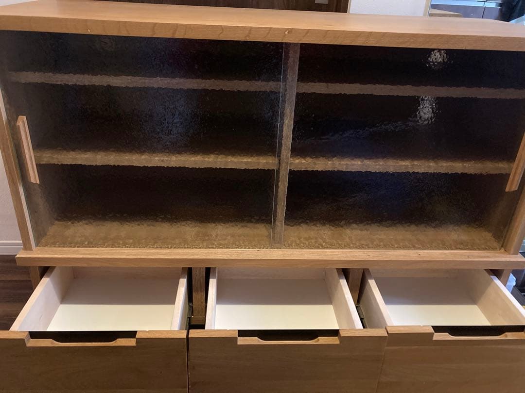 アデペシュ　キャビネット