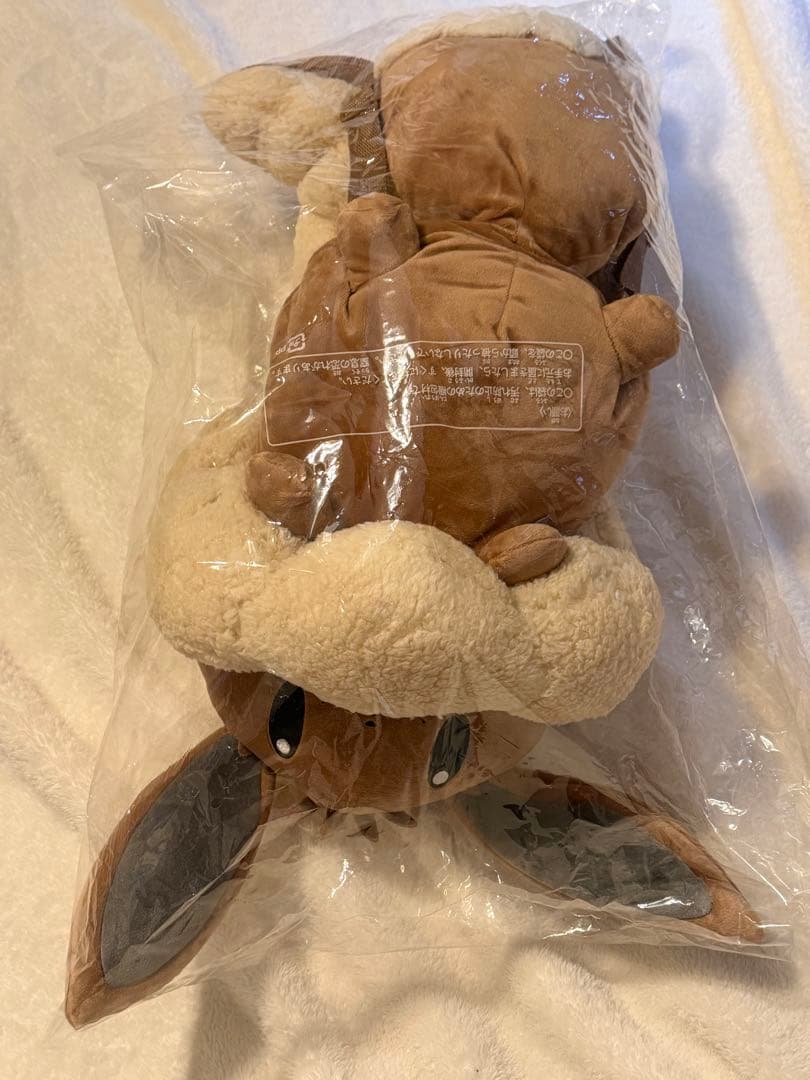 新品タグ付き　ボタンのイーブイリュック　ポケモンセンターオリジナル　ポケモン