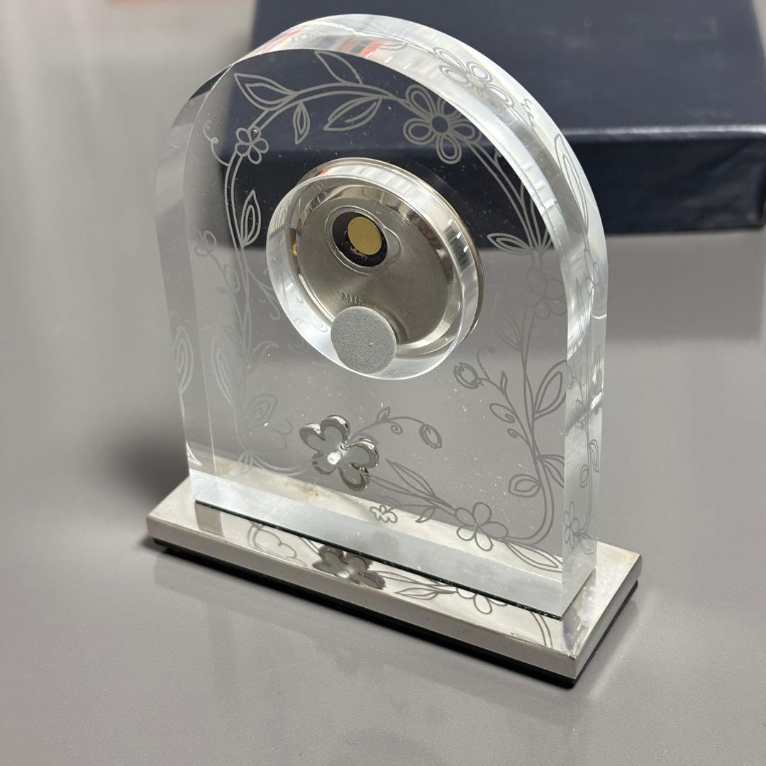 MIKIMOTO】花柄エングレービング 置時計 - メルカリ