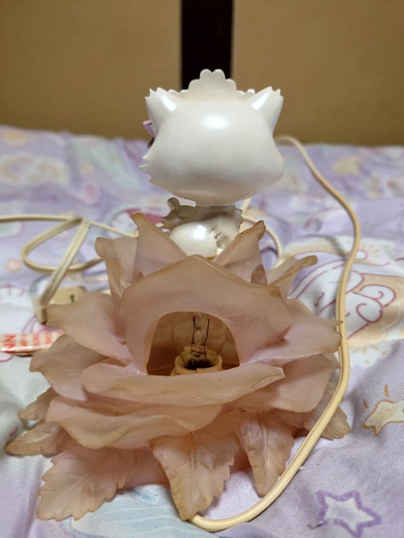 【激レア】チャーミーキティライト