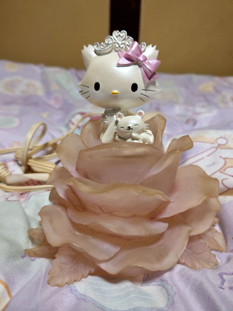 【激レア】チャーミーキティライト