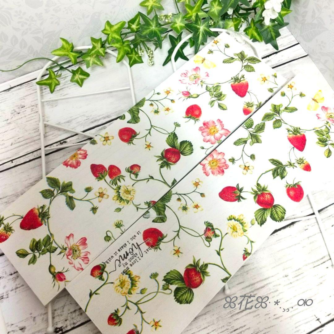 デコパージュ ꔛ‬ꕤ 折り畳み収納ラック♡いちご♡インテリア雑貨♡ガーデン