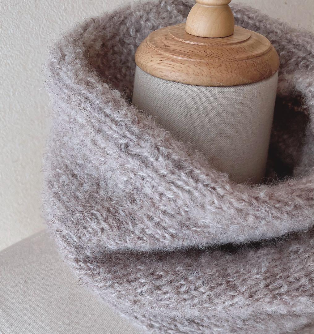 ベージュスヌード ループ 一重巻 毛糸 手編み ♪ ハンドメイド - メルカリ
