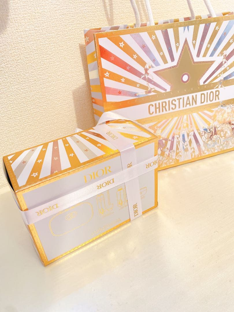 【新品】ディオール ホリデー オファー (限定品) ショッパー付き