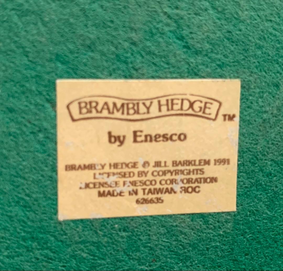 ミセストードフラックス スノードーム ブランブリーヘッジ 置物 フィギュリン