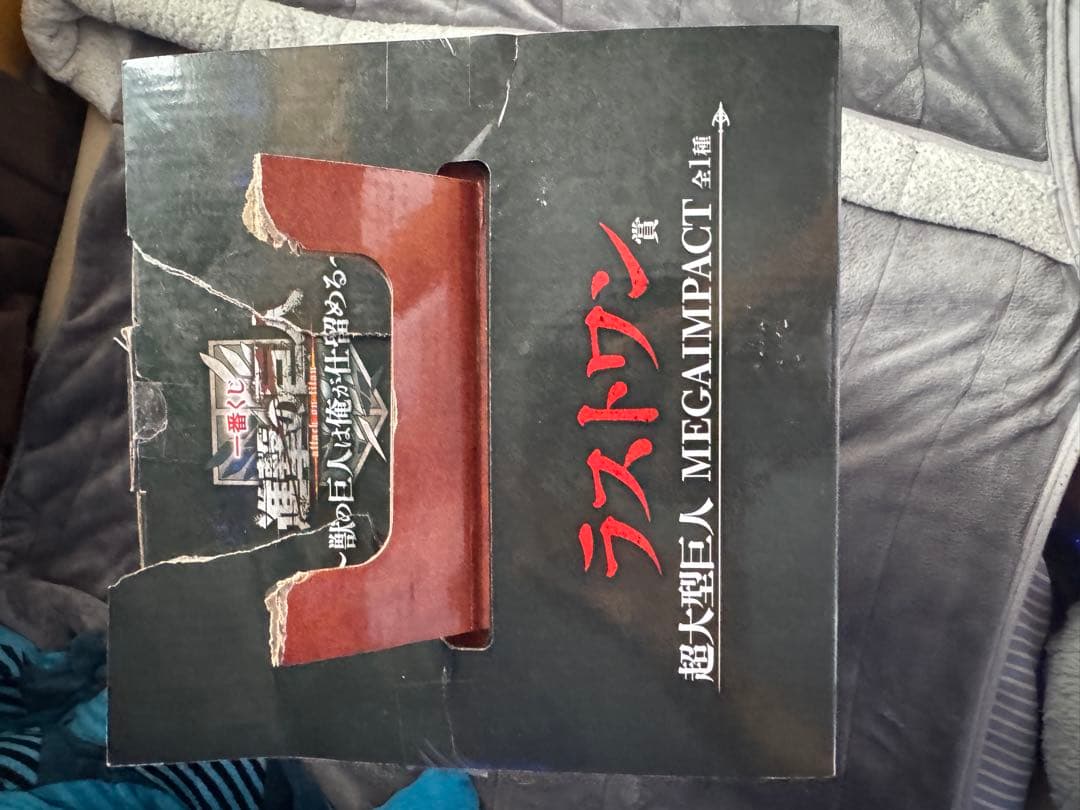 進撃の巨人 MEGA IMPACT フィギュア