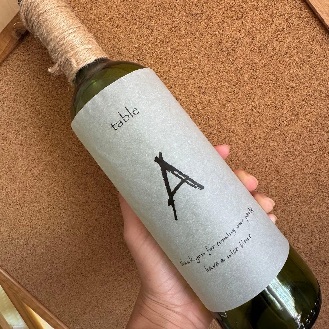 ワインボトル ライト テーブルナンバー 結婚式 ウエディング