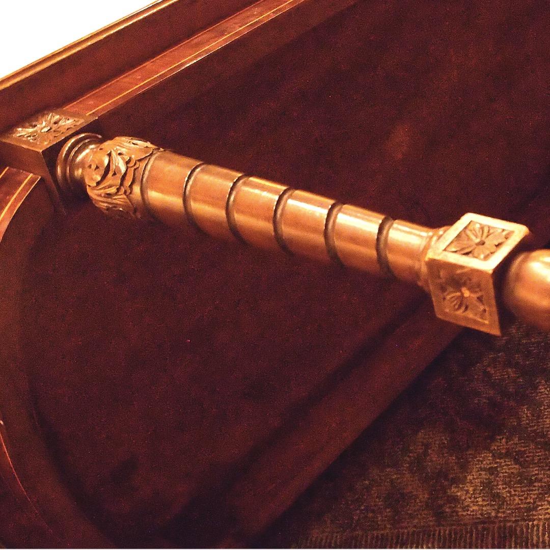 (huffuc)ong) アランドロン映画にも登場するアンティークテーブル