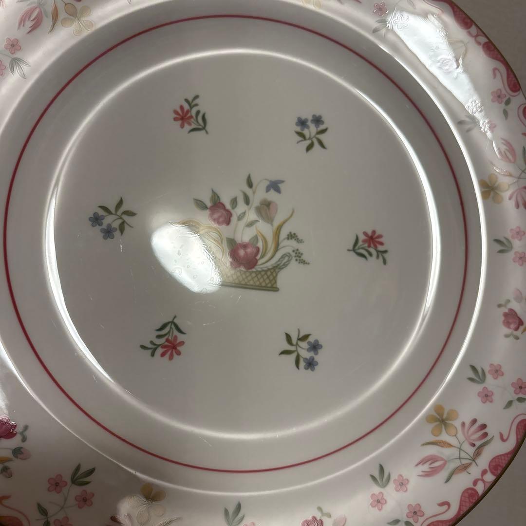 ウェッジウッド　ビアンカ　ディナープレート　28cm