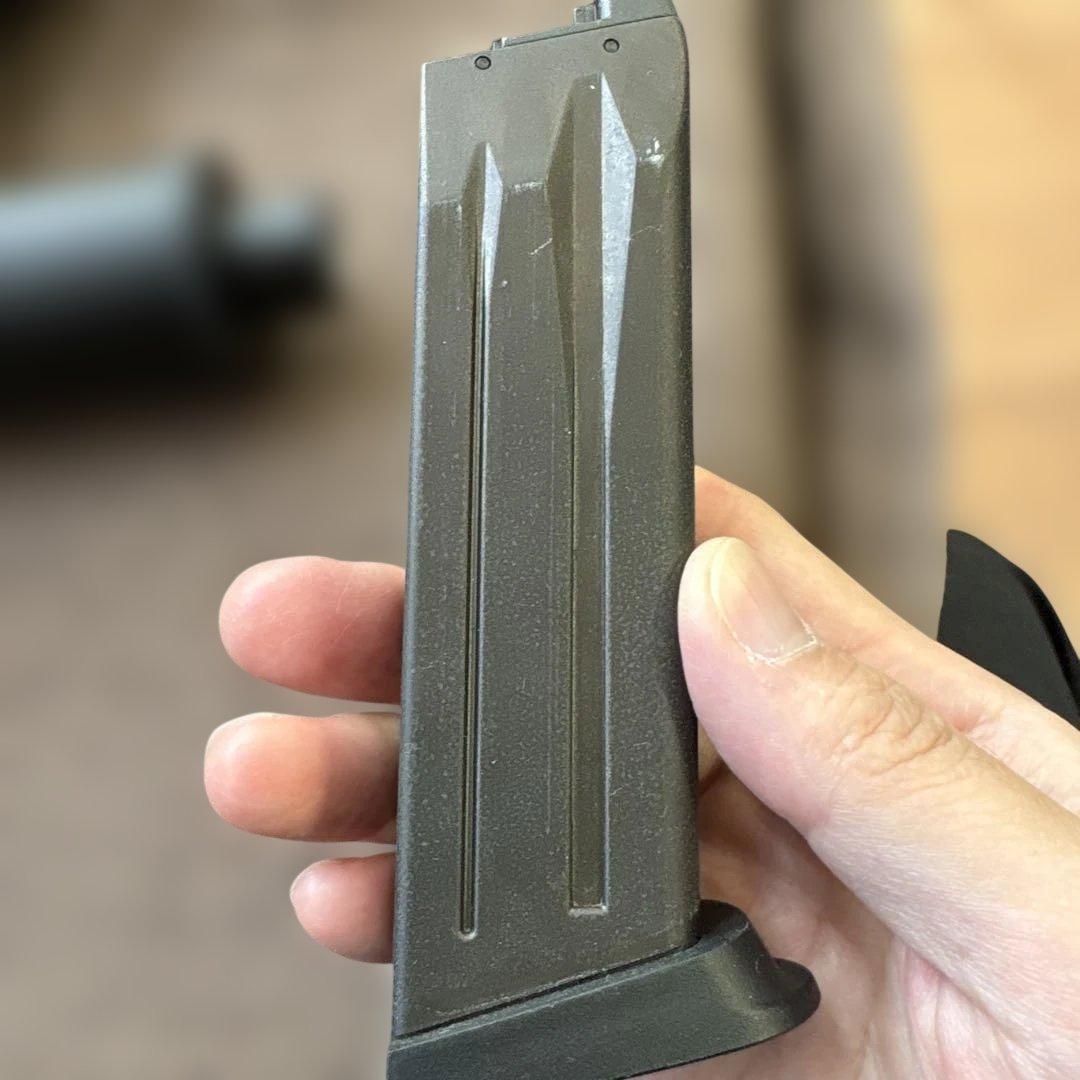 KSC USP.45 XMsurvive ガスガン サイレンサー付き - メルカリ