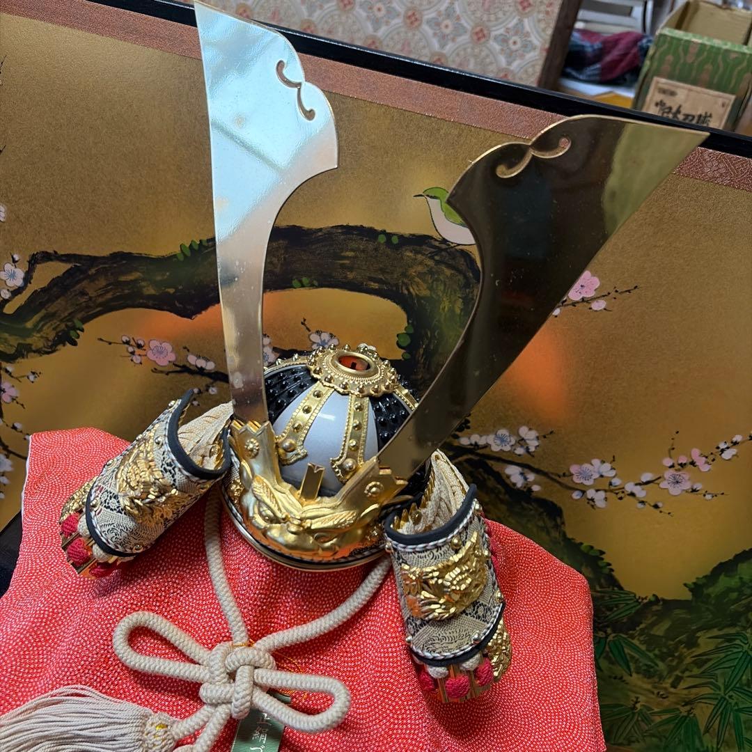 五月人形 武将の兜と刀、弓矢付き