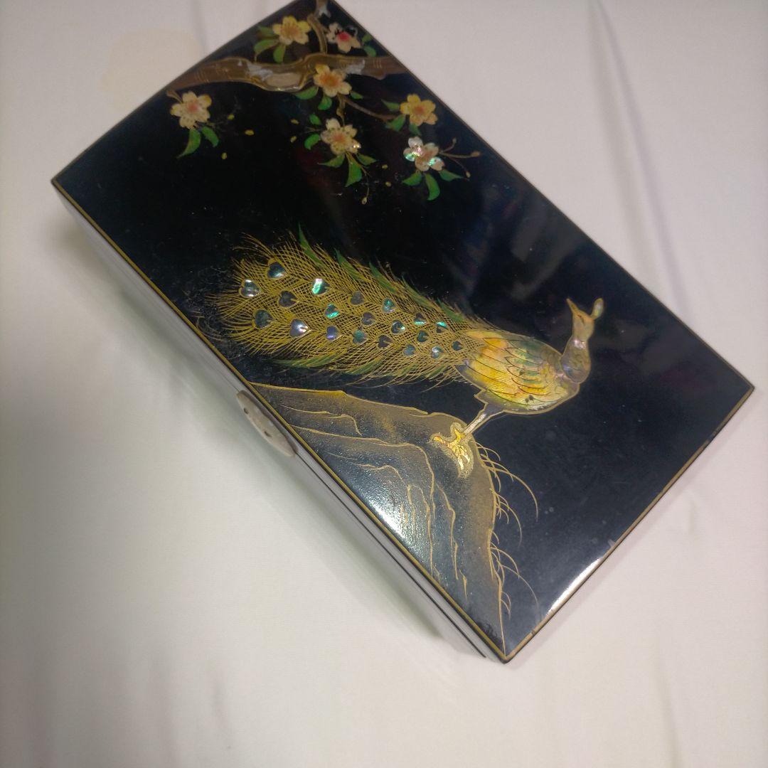 孔雀デザインのオルゴール アクセサリーボックス