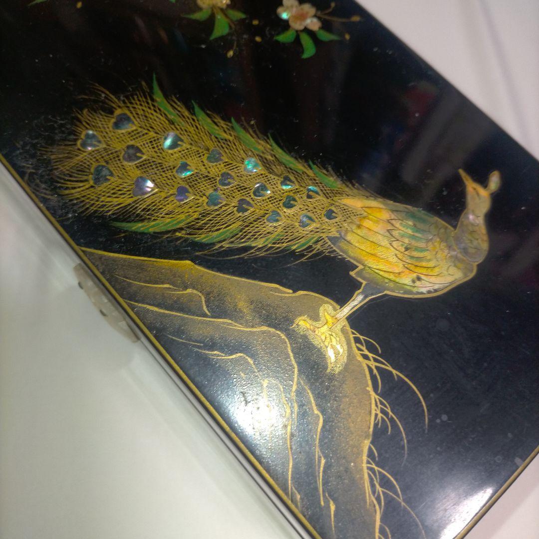 孔雀デザインのオルゴール アクセサリーボックス