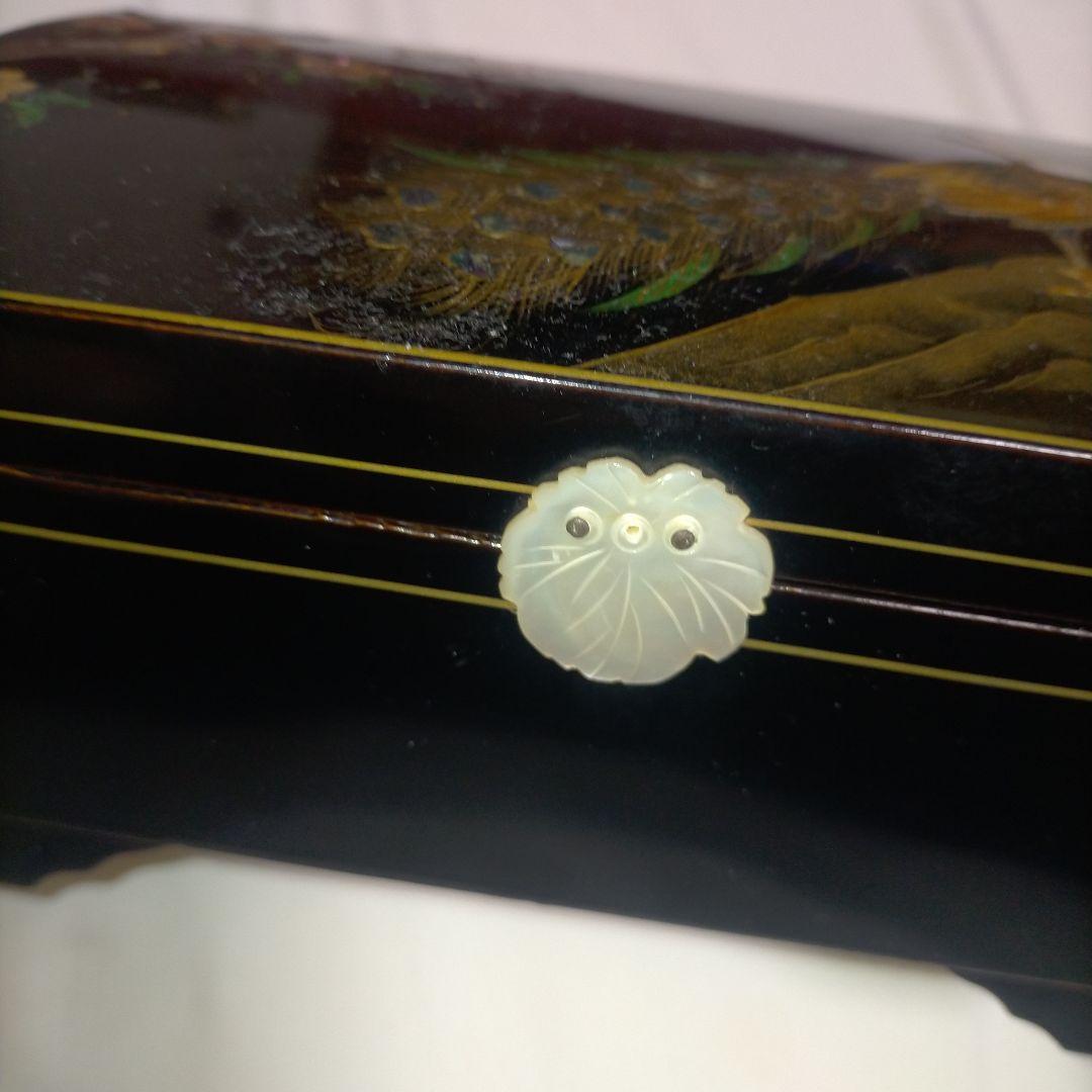 孔雀デザインのオルゴール アクセサリーボックス