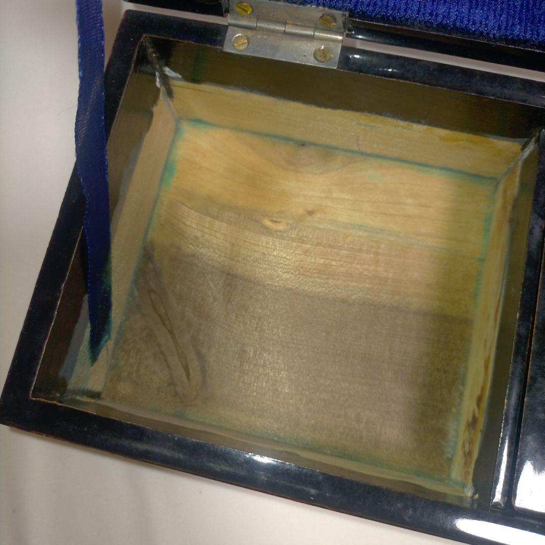 孔雀デザインのオルゴール アクセサリーボックス