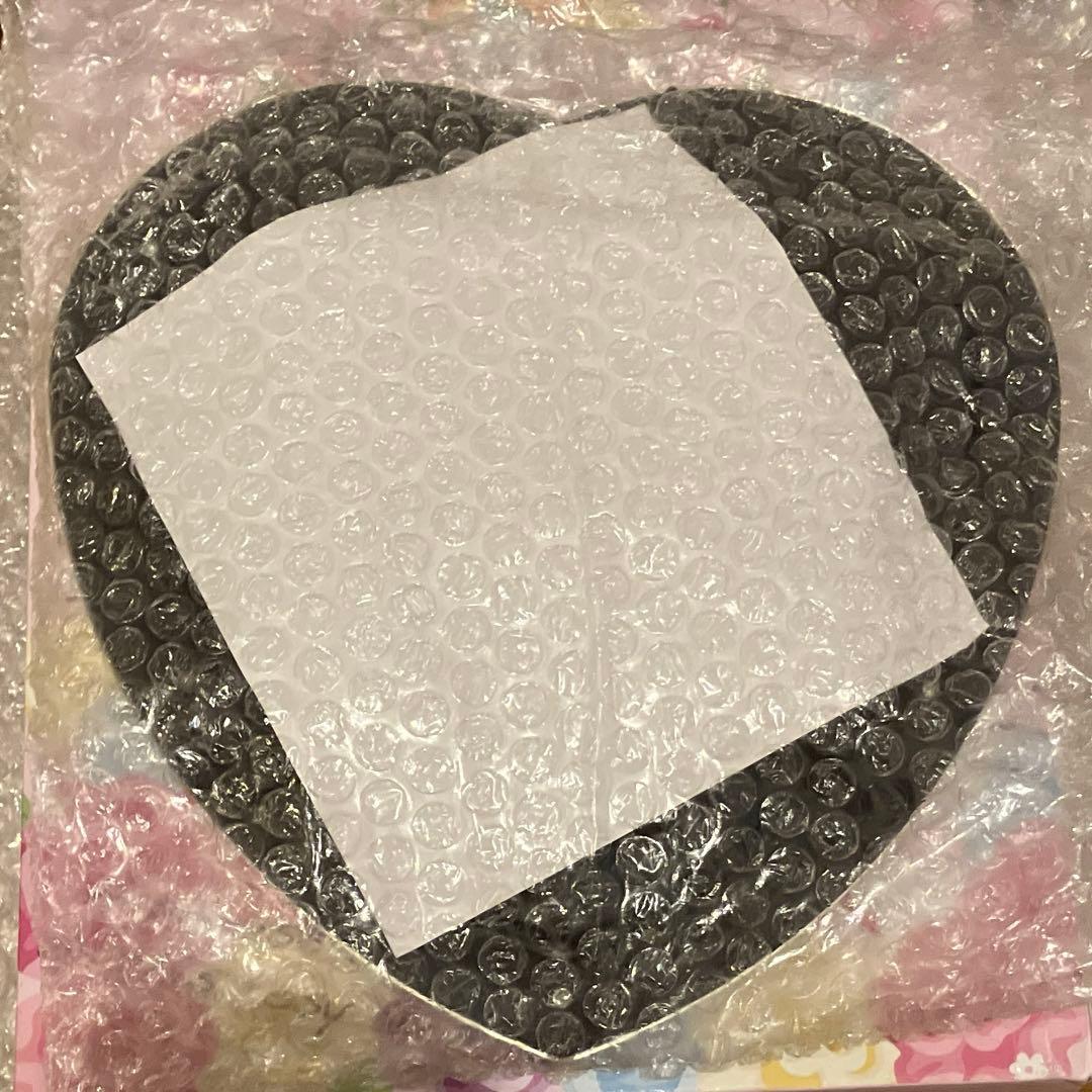 ハローキティ　ハートジュエリーウォールクロック　掛け時計　ローズな幸せ　まつ毛