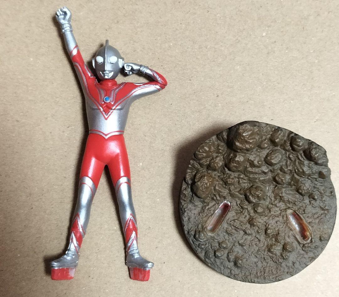 円谷倉庫 帰ってきたウルトラマン初期NGカラーリングver. 検:HG - メルカリ