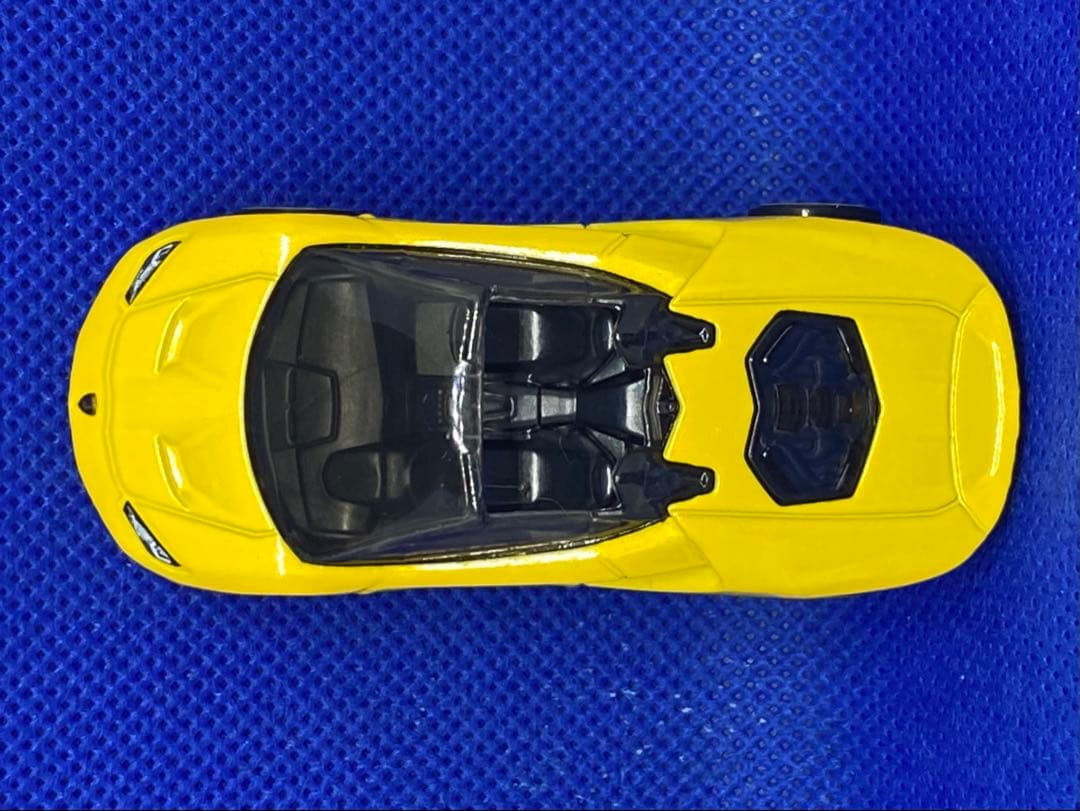 Hotwheels '16 L. Centenario Roadster 黄 - メルカリ