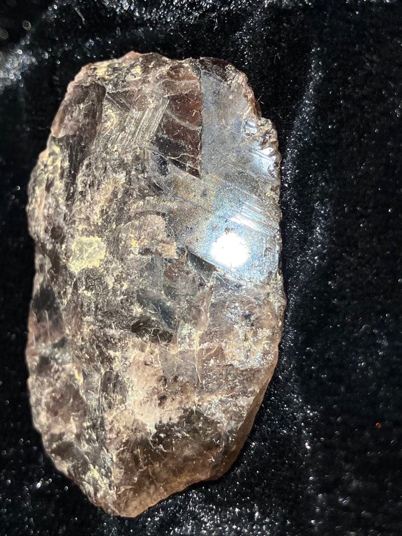 アキシナイト　原石　天然石　パワーストーン　目標達成への後押し　集中力　忍耐力