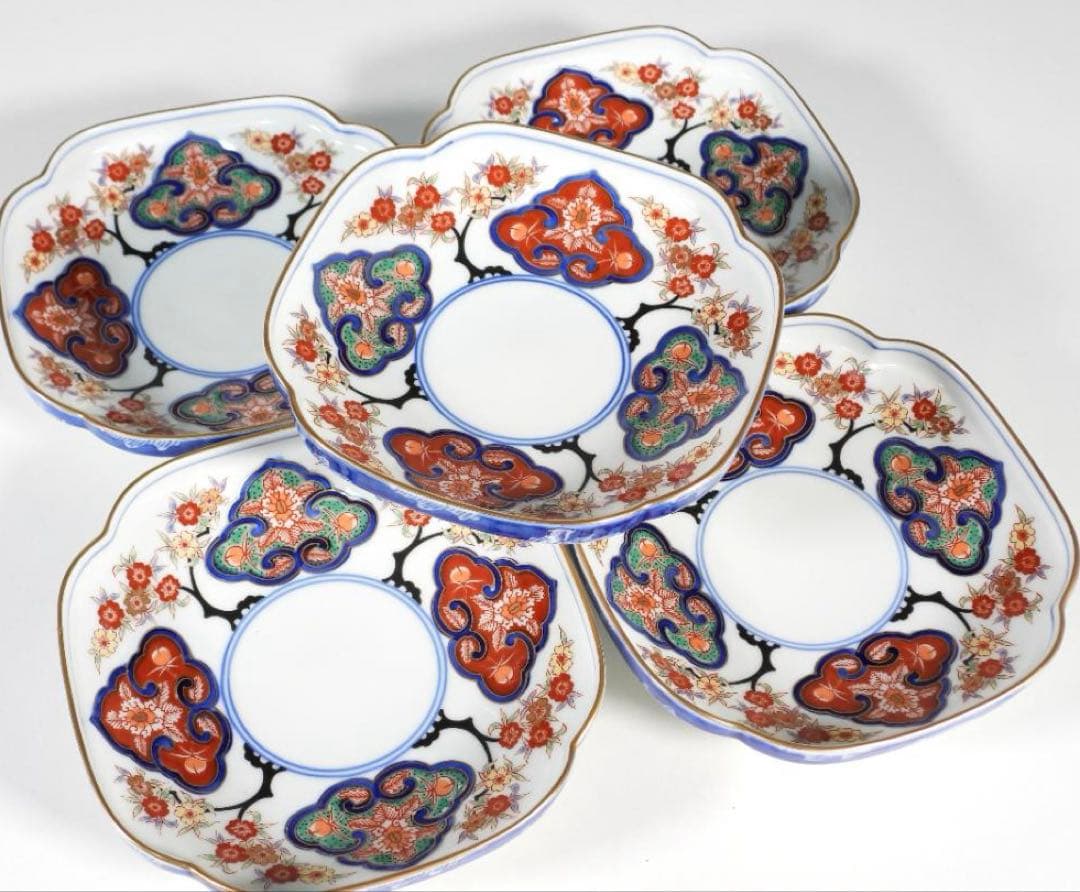 有田焼　其泉窯　四方木甲桜花文 大皿　１枚　銘々皿　5枚　金彩　盛皿