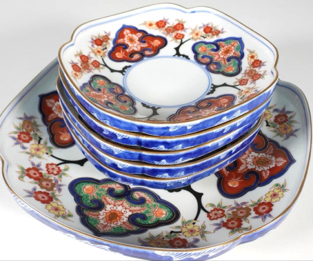 有田焼　其泉窯　四方木甲桜花文 大皿　１枚　銘々皿　5枚　金彩　盛皿