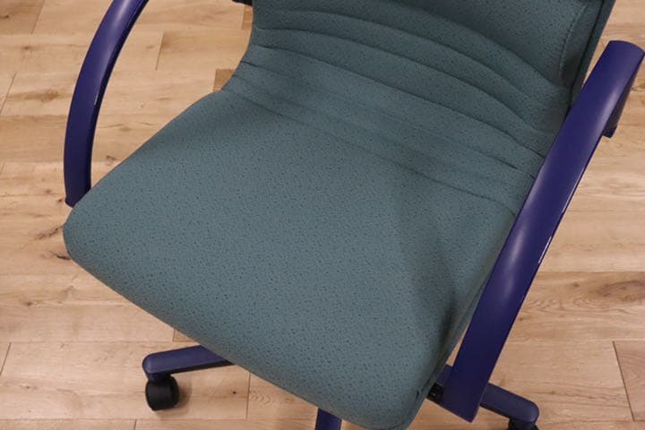 GMDKS293AA○ giroflex / ジロフレックス 44 キャスターチ - メルカリ