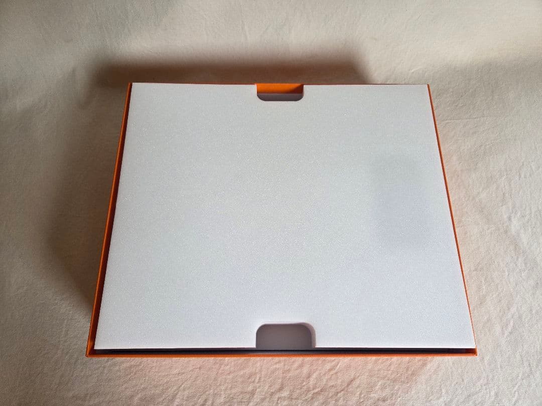 エルメス　ヴィドポッシュ　レクタンギュラー　《アトリウム》