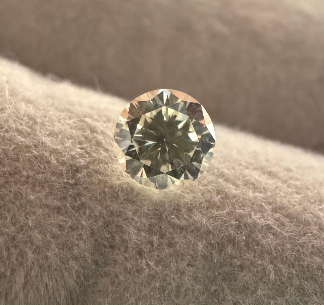 天然ライトイエローダイヤモンド 0.295ct