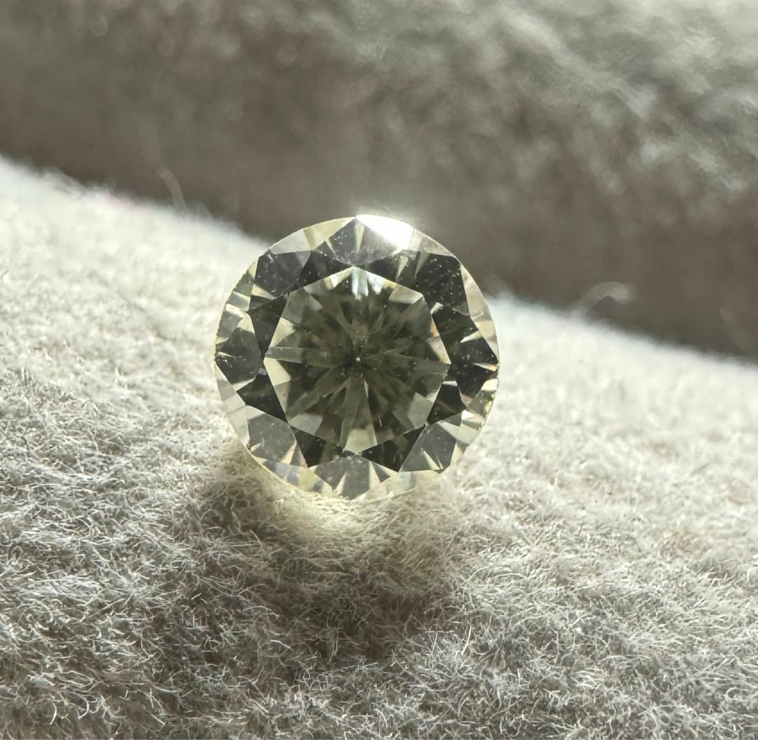 天然ライトイエローダイヤモンド 0.295ct