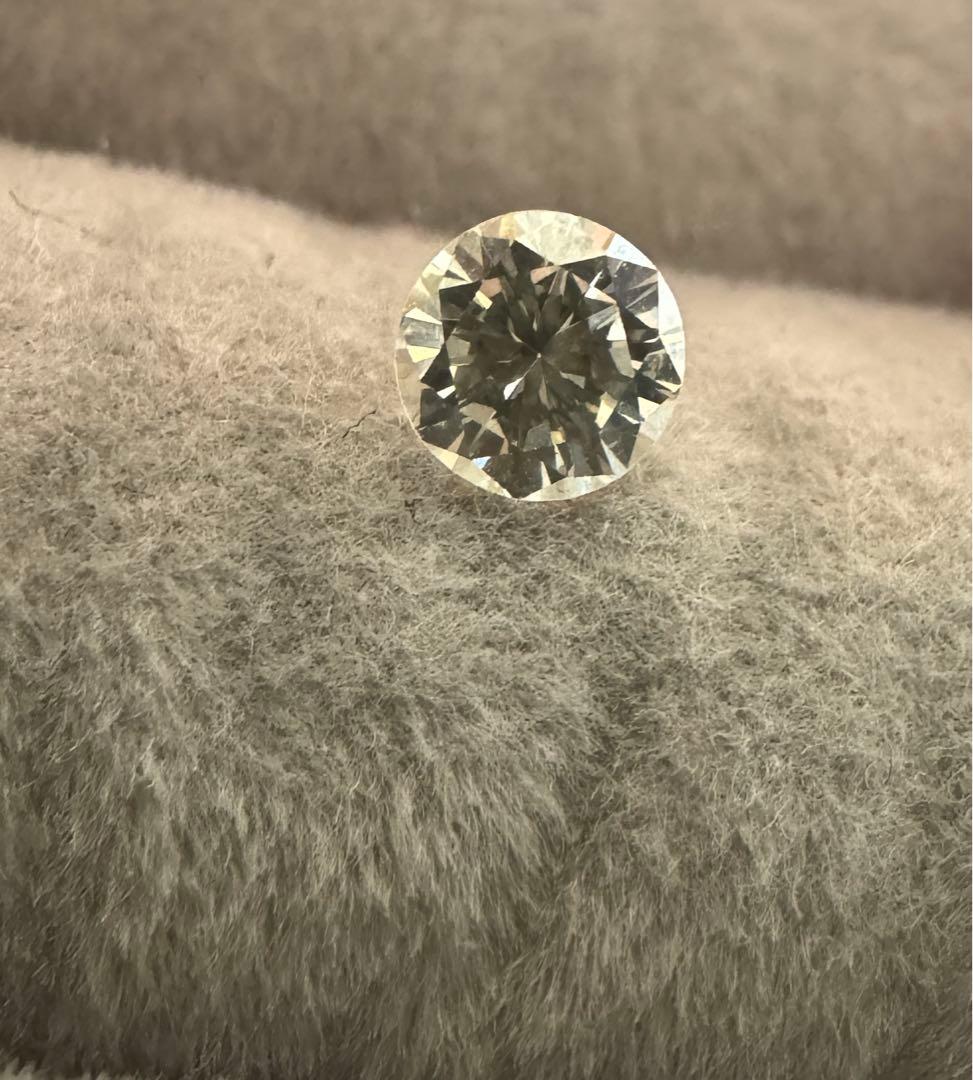 天然ライトイエローダイヤモンド 0.295ct