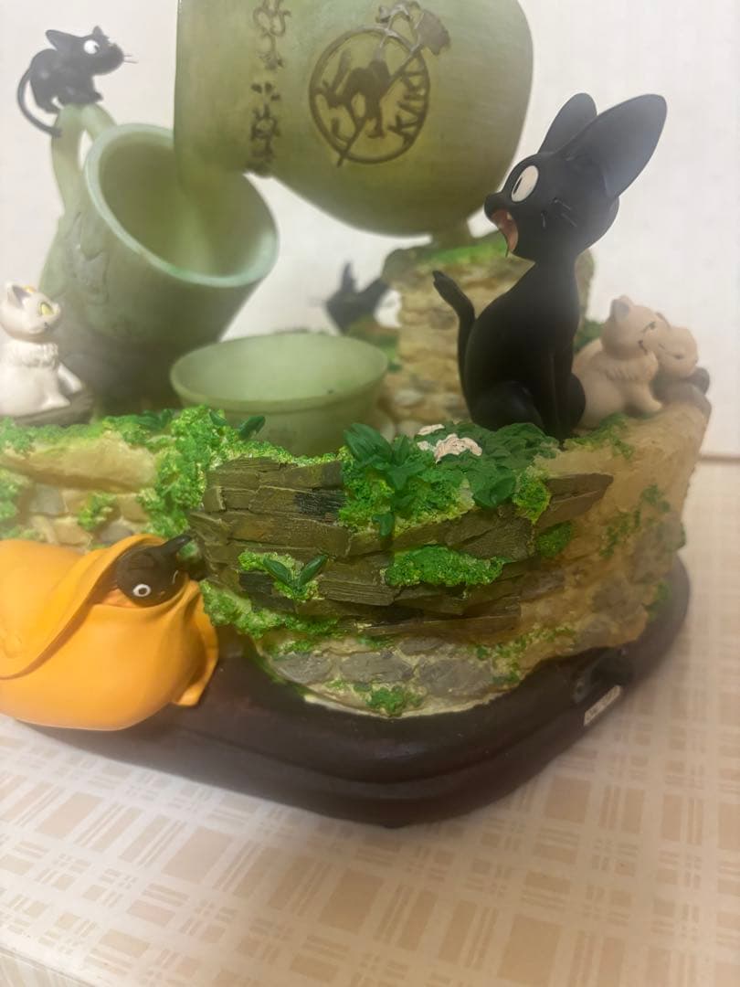 スタジオジブリ　魔女の宅急便　ウォーターガーデン　置物