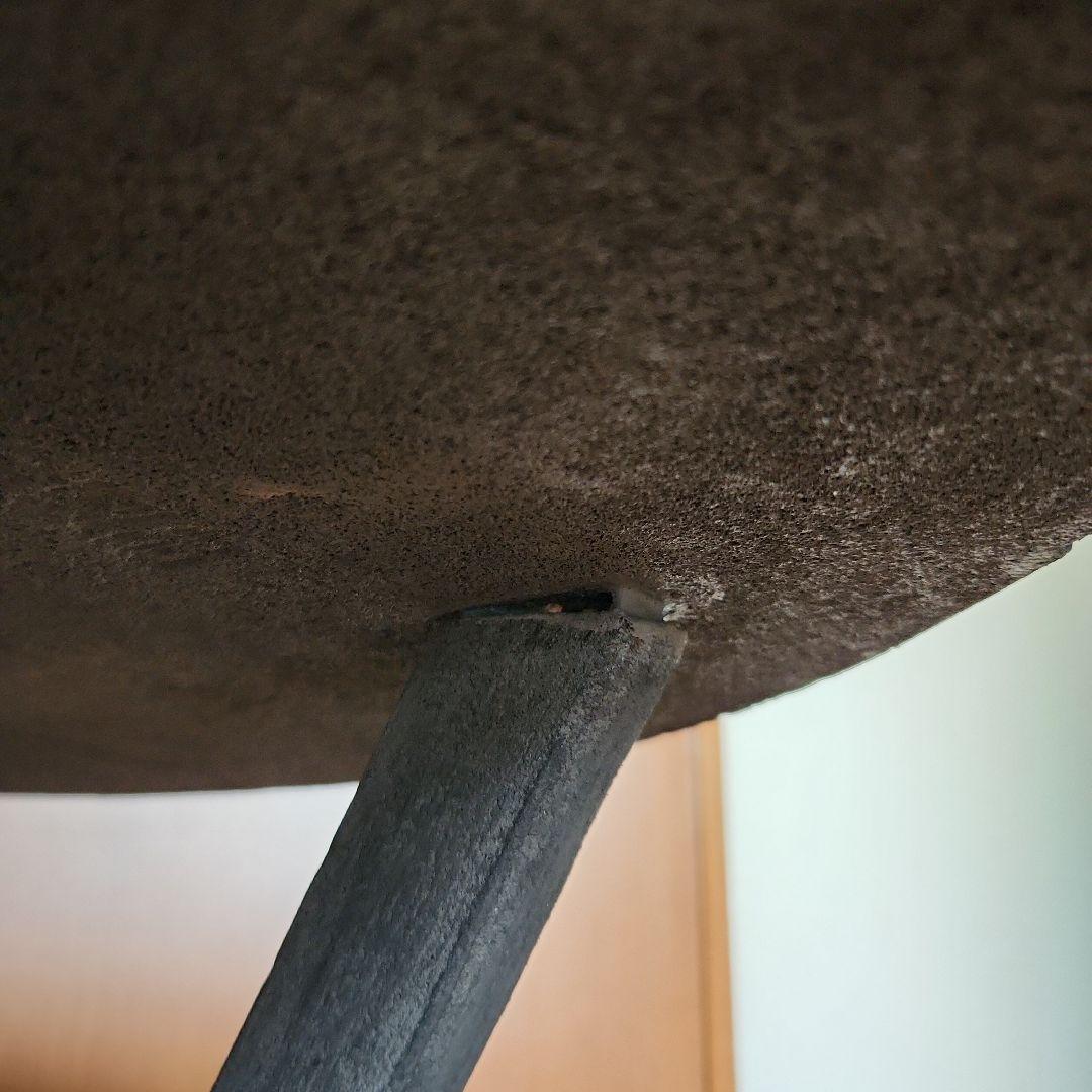 フェイク 机 アート 作品 発泡スチロール テーブル アート 作品