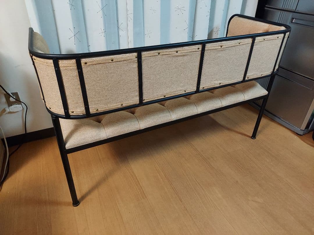 モダン アイアンベージュ ソファ 背もたれ付き
