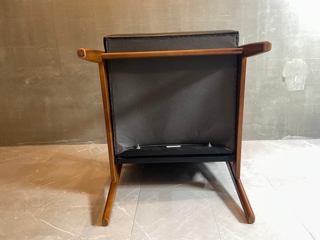 カリモク60 Kチェア 1シーター スタンダードブラック 50周年記念 数量限定