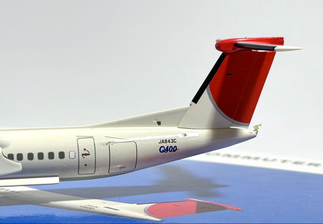 JALUX 1/200 DHC-8-400 JACアーク塗装 - メルカリ