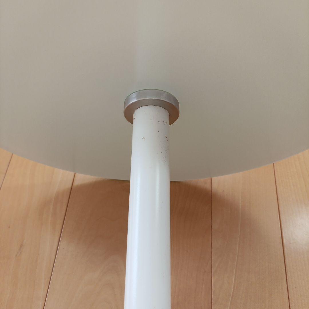 円形ガラステーブル