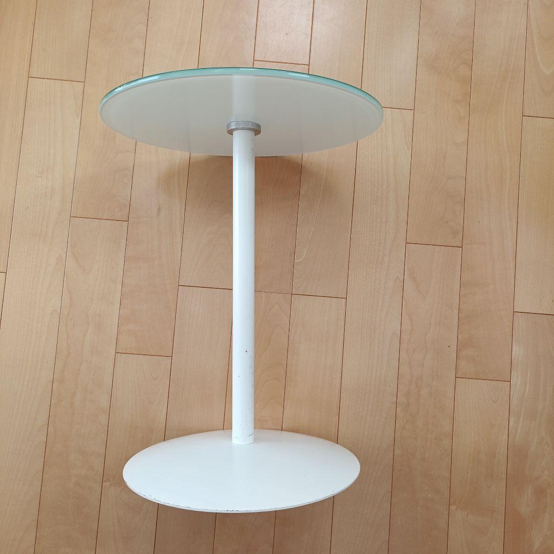 円形ガラステーブル