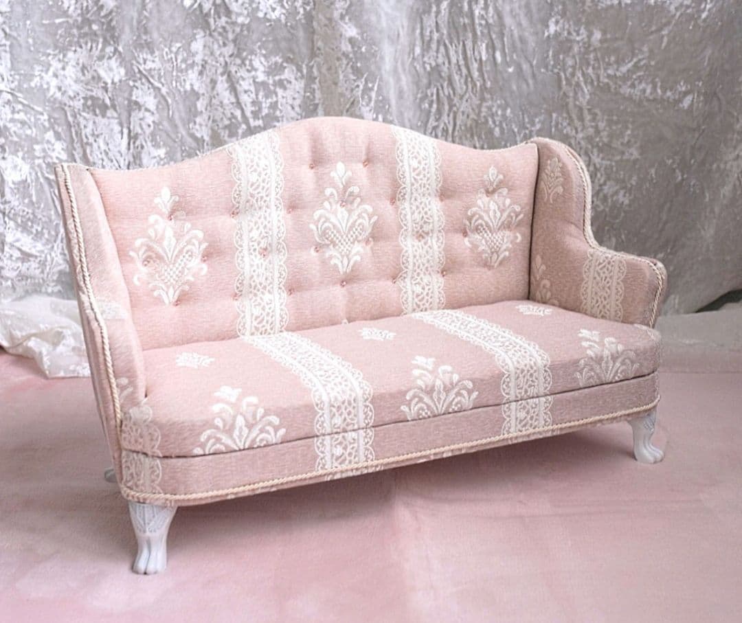 ドール用1/4サイズ ウィングチェア3人用 ピンクレース ソファ