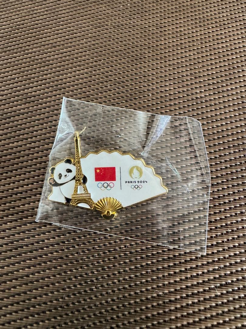 パリオリンピックNOC Team China ピンバッジ