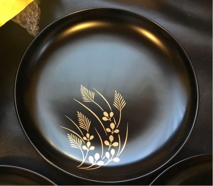 逸品　越前塗　越前漆器　天然木　手塗り本漆塗り　蒔絵　木製　５枚　未使用