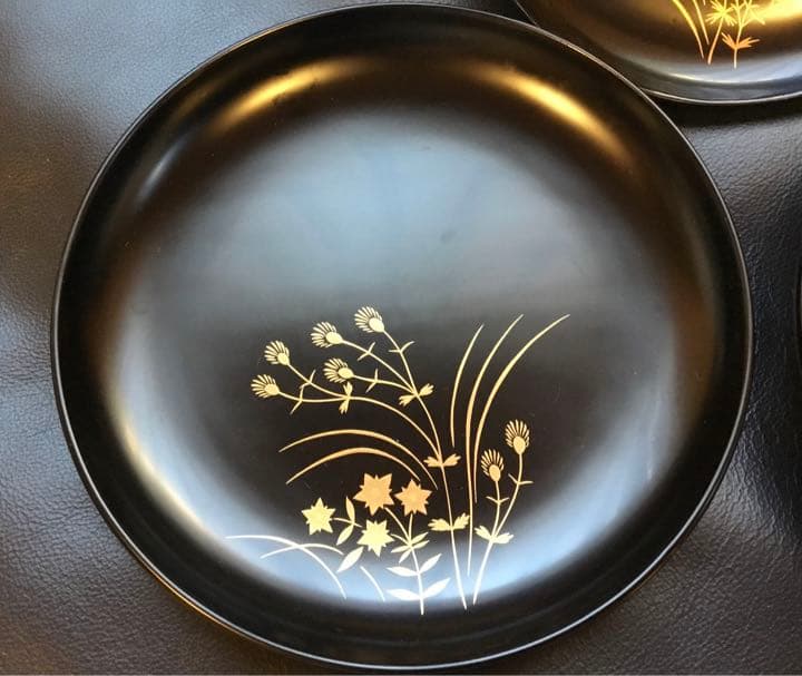 逸品　越前塗　越前漆器　天然木　手塗り本漆塗り　蒔絵　木製　５枚　未使用