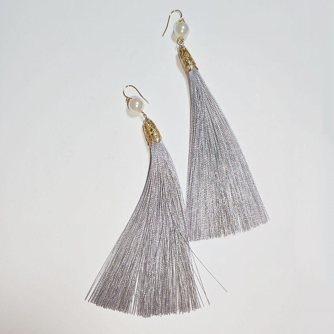【1270】大きめパールビーズとタッセルのピアス